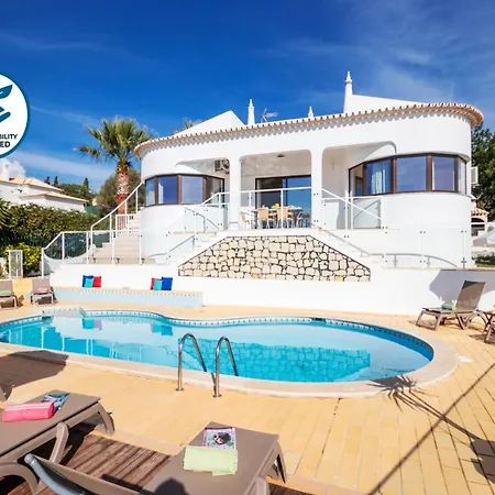 Vila Villa Near Albufeira With Private Pool